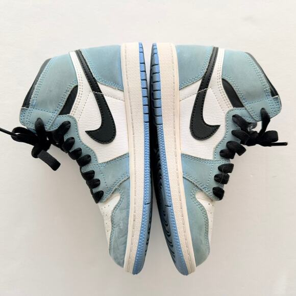 Nike Kids' Toddler Air Jordan 1 Retro High Sneaker OG University Blue Size 1.5 Y - Picture 4 of 7